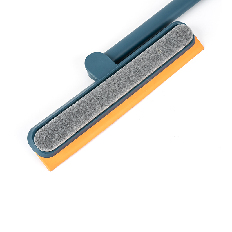 Torkare med långa handtag för rengöring av badrum, fönster och golv